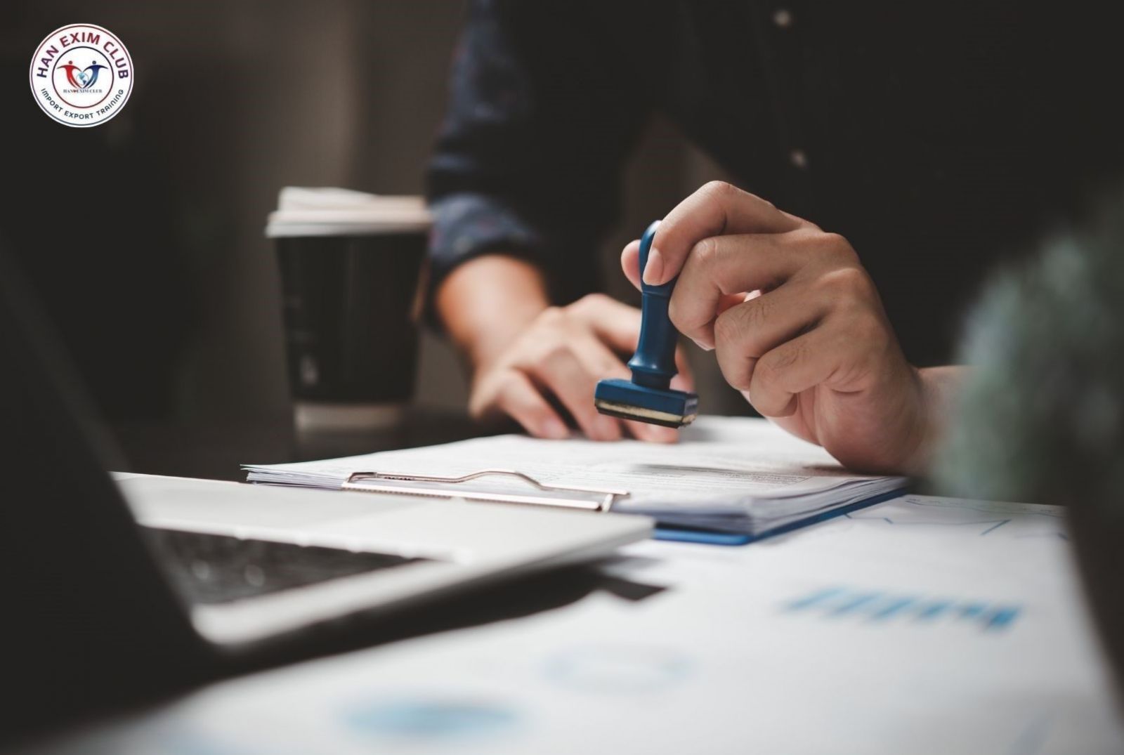 Nhân viên chứng từ (Documentation Staff)